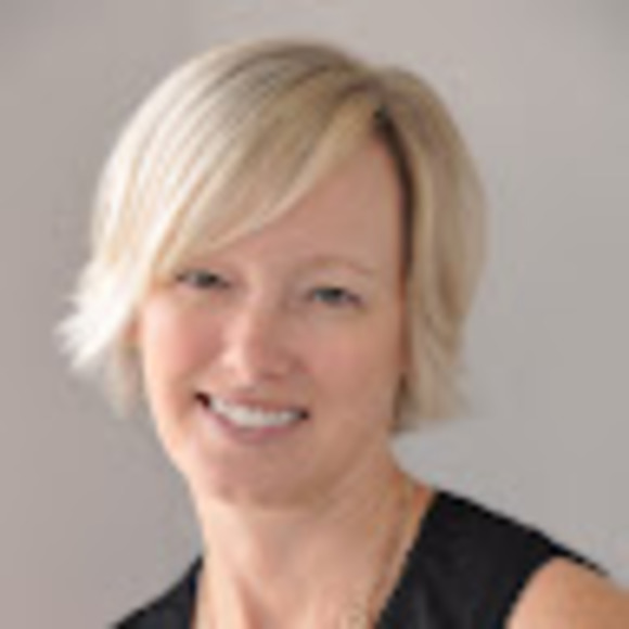 Meet your Posher, Sandy - Picture 1 of 1